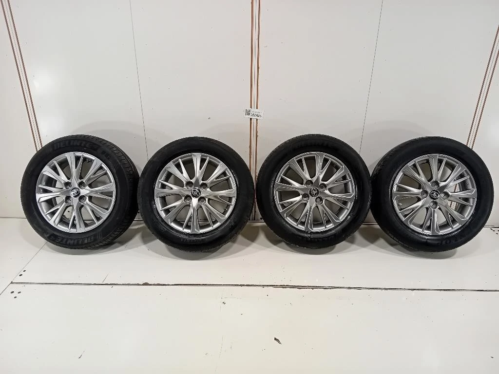 KIT 4 Cerchi 42611-0DG70 Toyota Yaris IV 2014