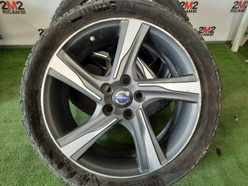 KIT 4 Cerchi 22545 R17 31347131 Volvo V40 II 2012