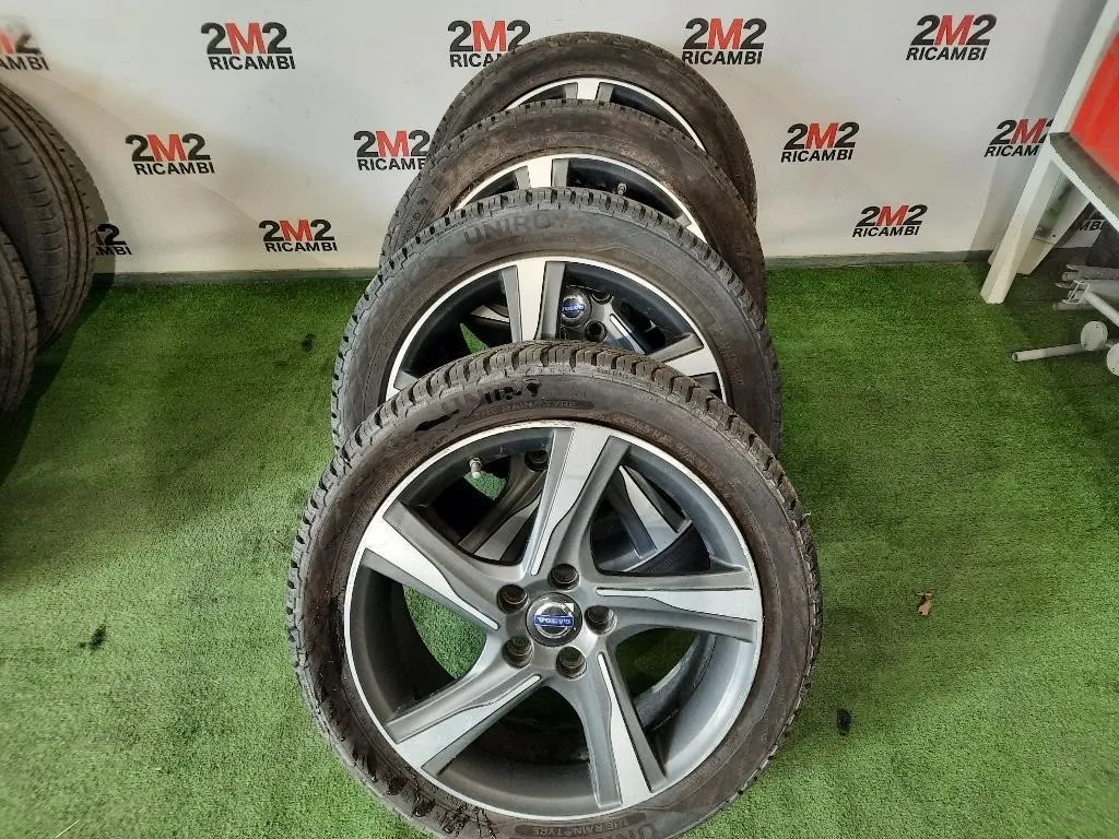 KIT 4 Cerchi 22545 R17 31347131 Volvo V40 II 2012