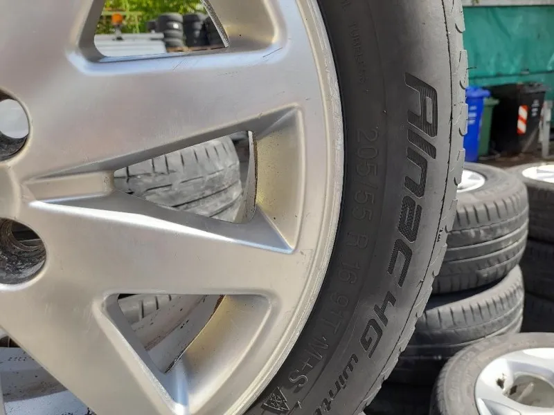 KIT 4 Cerchi 20555 R16 30666524 Volvo V50 2004