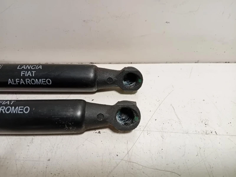 KIT Ammortizzatori ANT 51923979 DX+SX Fiat 500L 2013