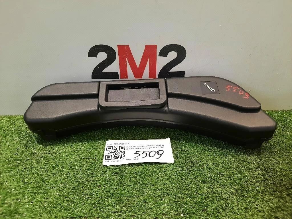 KIT Attrezzi 8E0012111A Audi A4 8ED Avant 2005