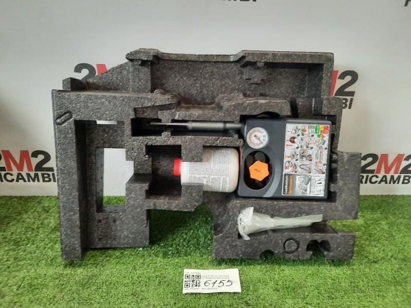 KIT Attrezzi 31317560 Volvo V40 II 2012