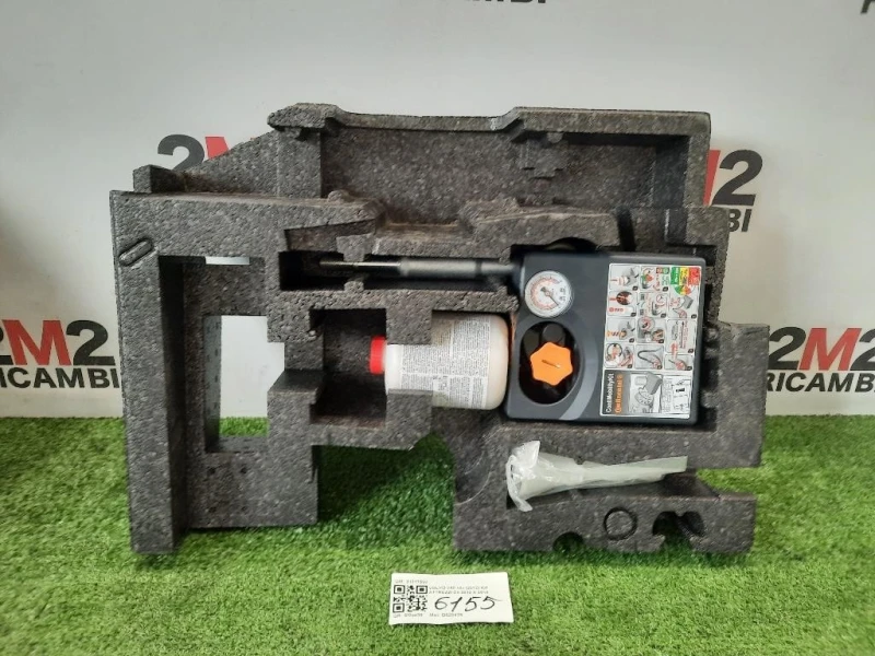 KIT Attrezzi 31317560 Volvo V40 II 2012