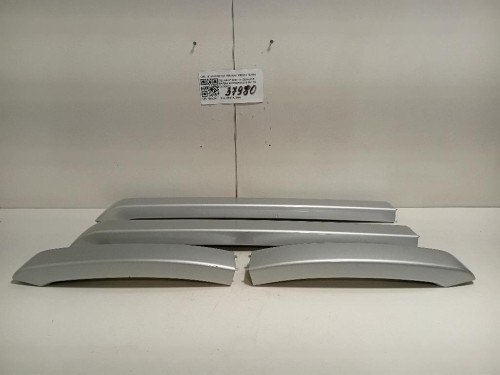 KIT Barra Portapacchi Tetto 1610100180 KIT RRIVESTIMENTO BARRE PORTAPACCHI Peugeot 2008 I 2016