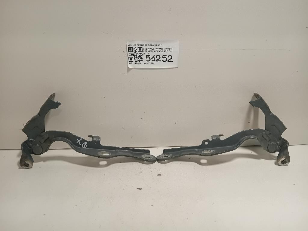 KIT Cerniere Cofano ANT KIT CERNIERE COFANO ANT Chevrolet Cruze 2011
