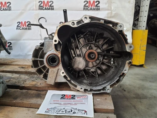 Cambio 6 MARCE MANUALE 3102035101 Ssangyong Tivoli 2015