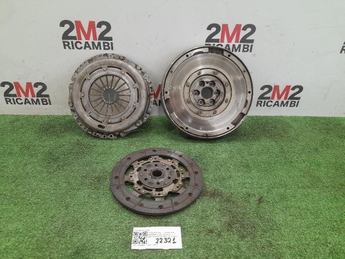KIT Frizione CON Volano 9647933380 9654219380 Ford Focus II 2005