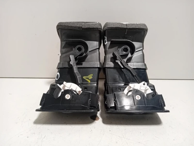 KIT Griglie Condotto ARIA Cruscotto 1K1004X Hyundai IX20 2015