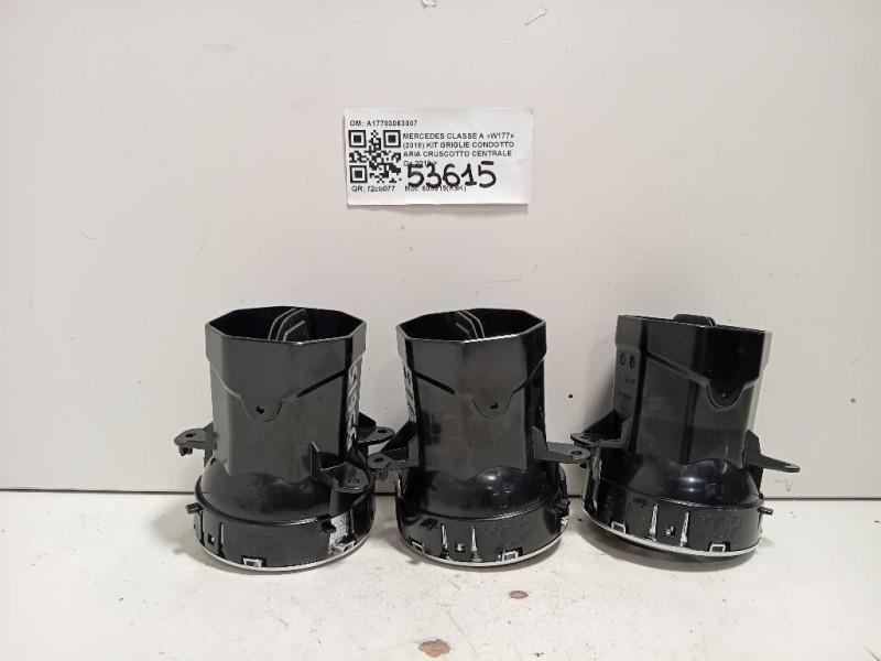 KIT Griglie Condotto ARIA Cruscotto Centrale A17783063007 Mercedes Classe A W177 2018