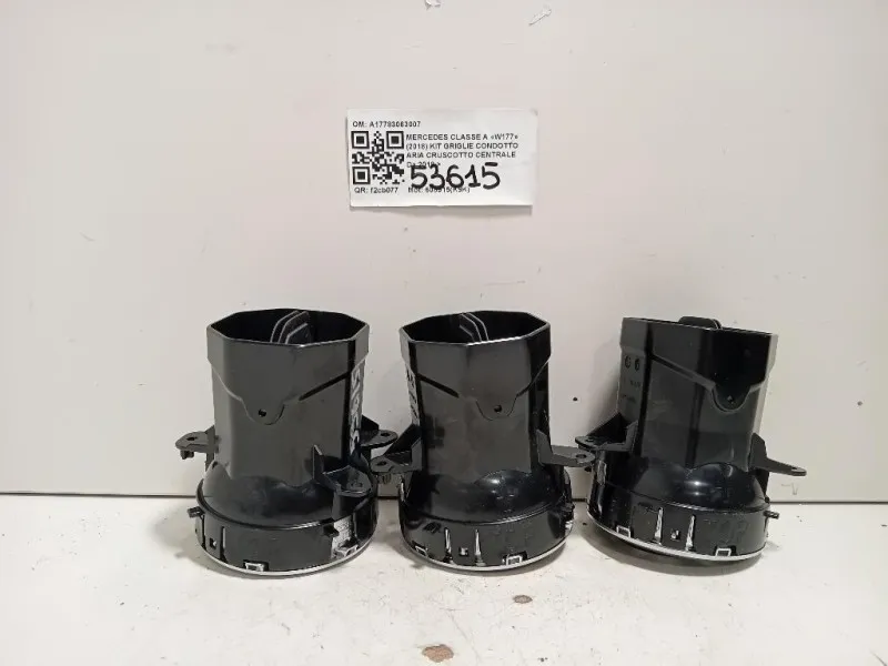KIT Griglie Condotto ARIA Cruscotto Centrale A17783063007 Mercedes Classe A W177 2018