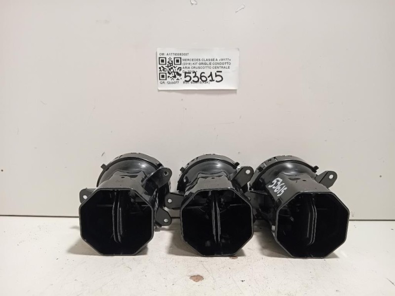 KIT Griglie Condotto ARIA Cruscotto Centrale A17783063007 Mercedes Classe A W177 2018