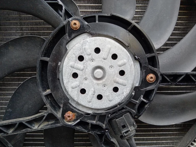 KIT Radiatori KIT RADIATORI Audi Q3 8UB 2012