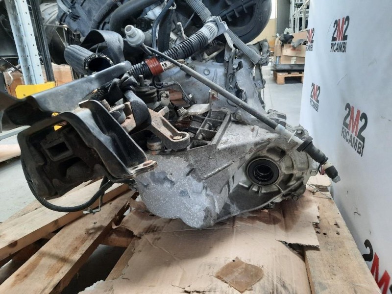 Cambio 303000H012 Toyota AYGO I 2005