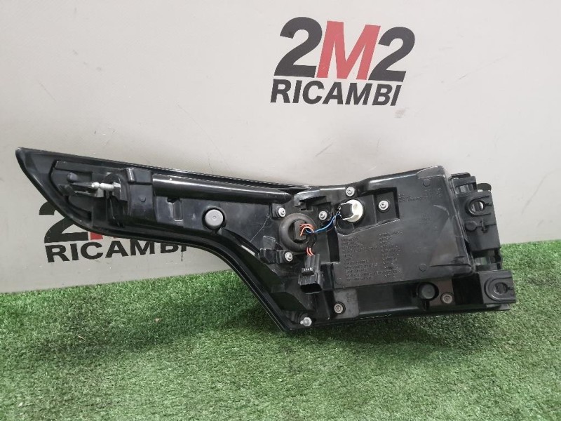 Fanale POST DX FK6M13404AA Land Rover Range Rover Sport III 2014