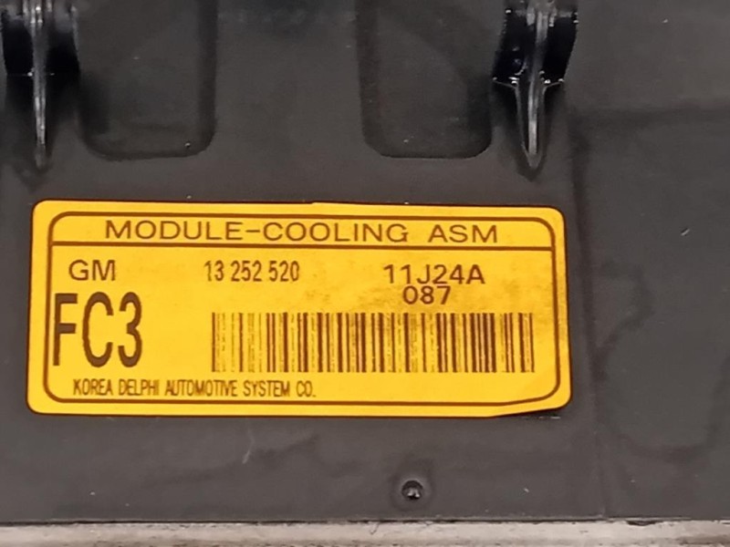 KIT Radiatori 13252520 0130308451 13267648 Chevrolet Cruze 2011