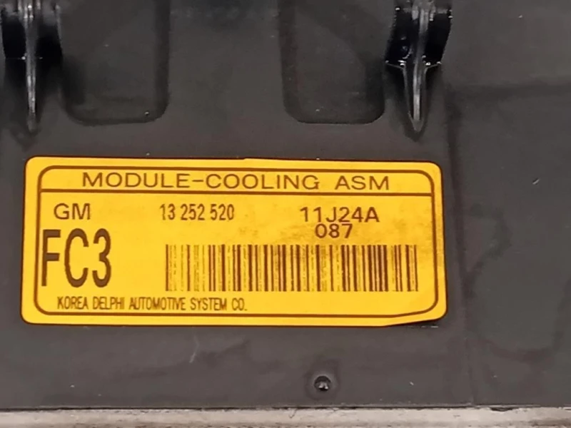 KIT Radiatori 13252520 0130308451 13267648 Chevrolet Cruze 2011