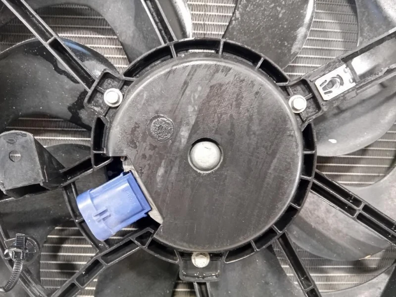 KIT Radiatori 214818665R Dacia Duster I 2014