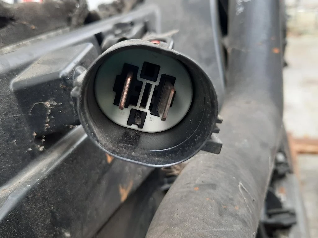 KIT Radiatori 3M5H-8C607-UB3M5H9L440AD Ford Focus II 2005