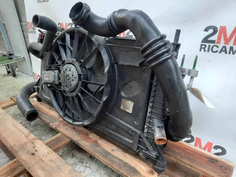 KIT Radiatori 3M5H-8C607-UB3M5H9L440AD Ford Focus II 2005