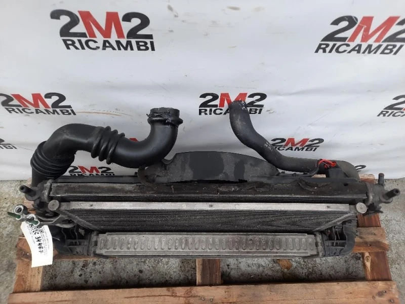 KIT Radiatori 3M5H-8C607-UB3M5H9L440AD Ford Focus II 2005