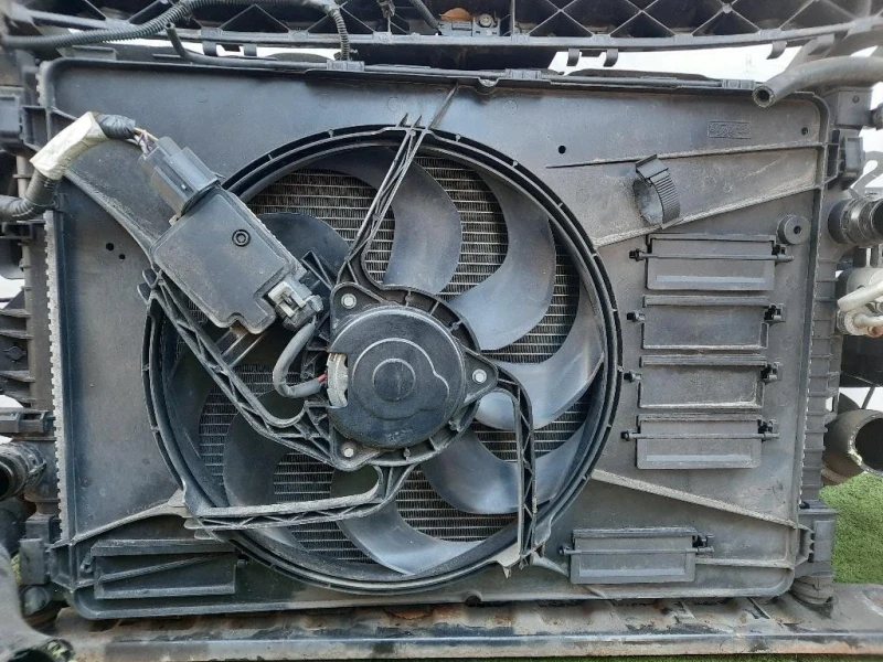 KIT Radiatori RIVESTIMENTO FRONTALE ANT +KIT RADIATORI Ford Mondeo IV 2007