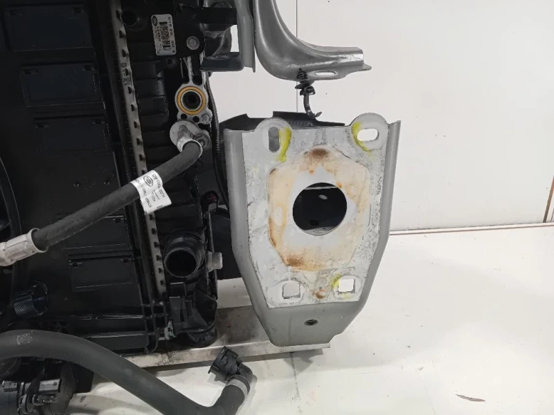 KIT Radiatori KIT RADIATORI Jaguar E-pace 2017