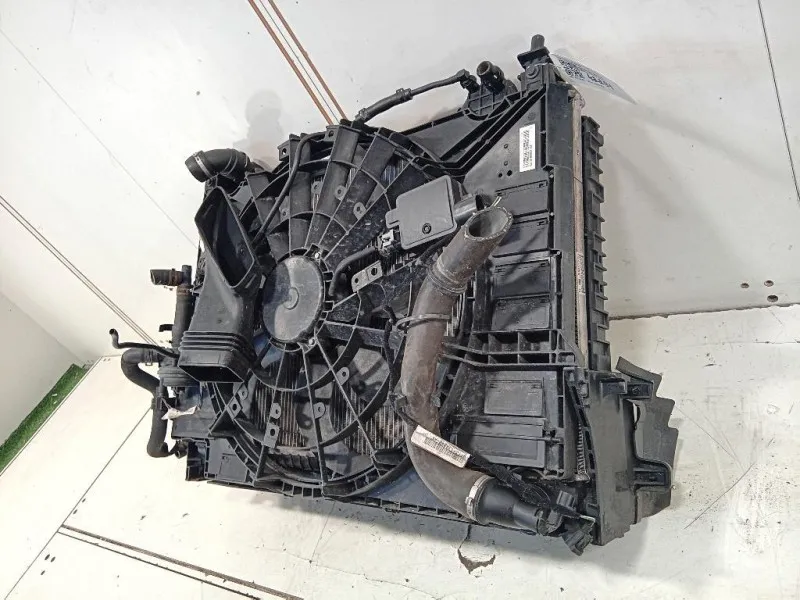 KIT Radiatori GX73-19710-BC Jaguar XE 2015