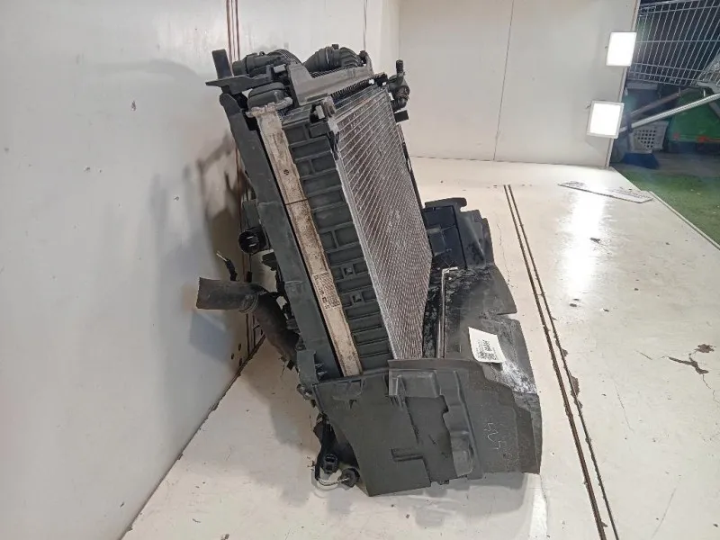 KIT Radiatori GX73-19710-BC Jaguar XE 2015