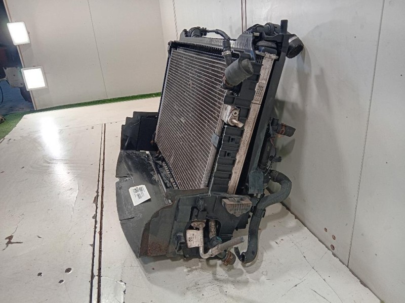 KIT Radiatori GX73-19710-BC Jaguar XE 2015