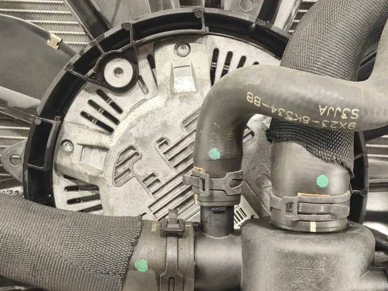 KIT Radiatori KIT RADIATORI Jaguar XF I 2011