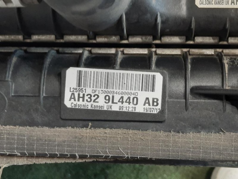 KIT Radiatori AH328T000CJ AH328005BA AH3219C600CA AH329L440AB Land Rover Range Rover Sport II 2009