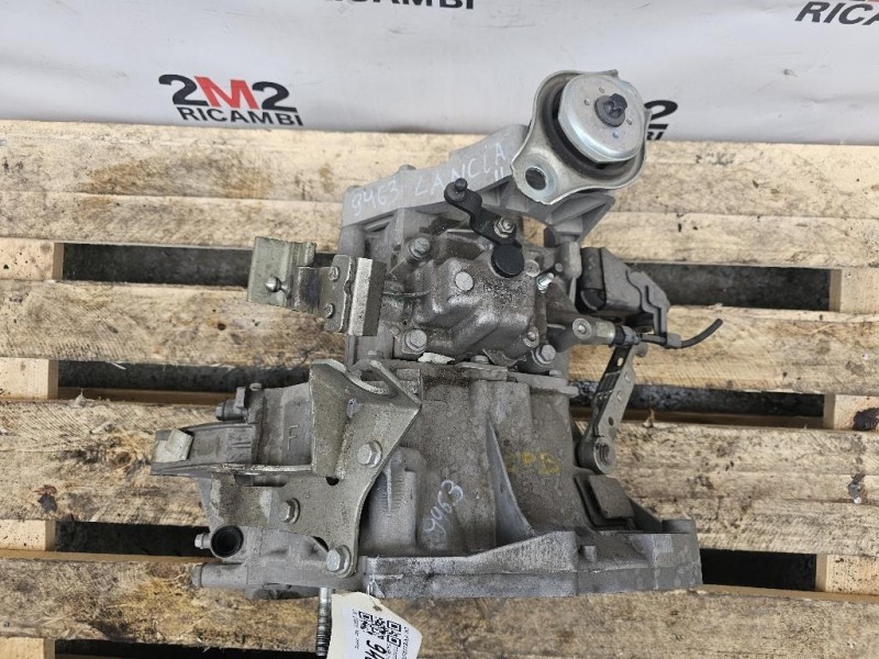 Cambio 1KRFE 303000D190 Toyota Yaris IV 2012