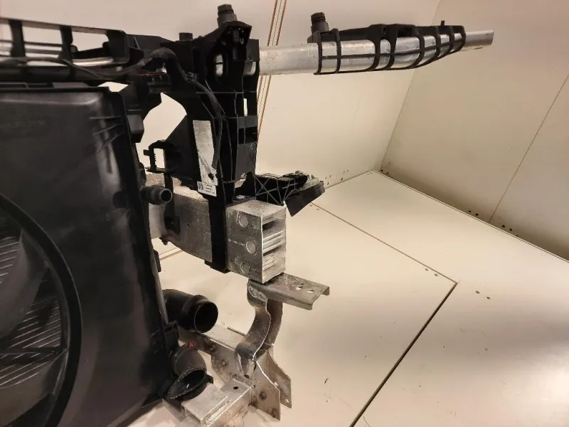 KIT Radiatori KIT RADIATORI+RIVESTIMENTO FRONTALE ANT Mercedes Classe B W246 2012