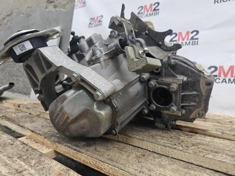 Cambio 1KRFE 303000D190 Toyota Yaris IV 2012