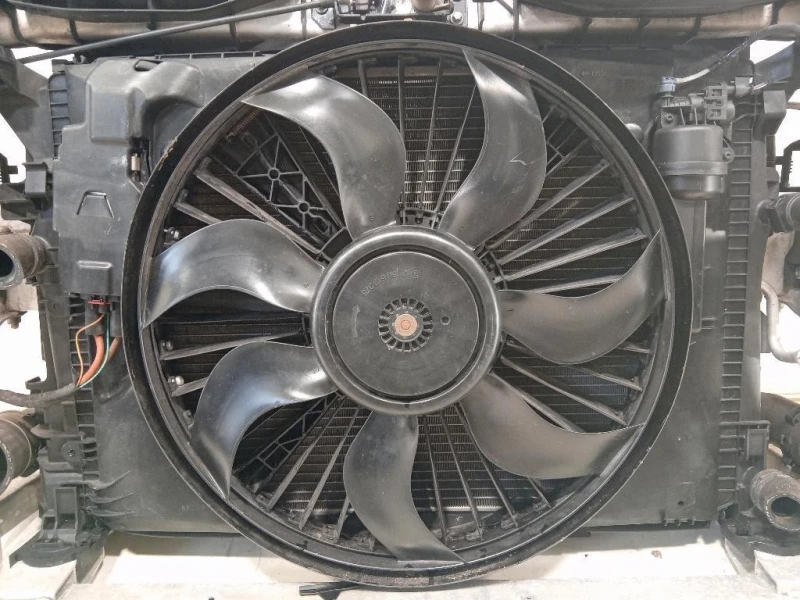 KIT Radiatori A2465000100 FRONTALE A2466200234 A2045001255 Mercedes Classe B W246 2012