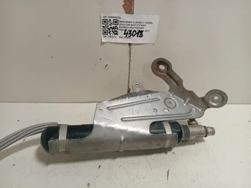 Air-bag Cofano Sistema Protezione Pedoni ANT 2058604700 Mercedes Classe C W205 2014