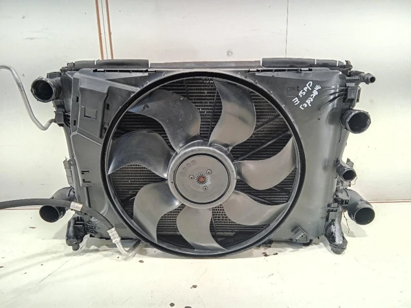 KIT Radiatori 3136613436 Mercedes Classe E W212 2013