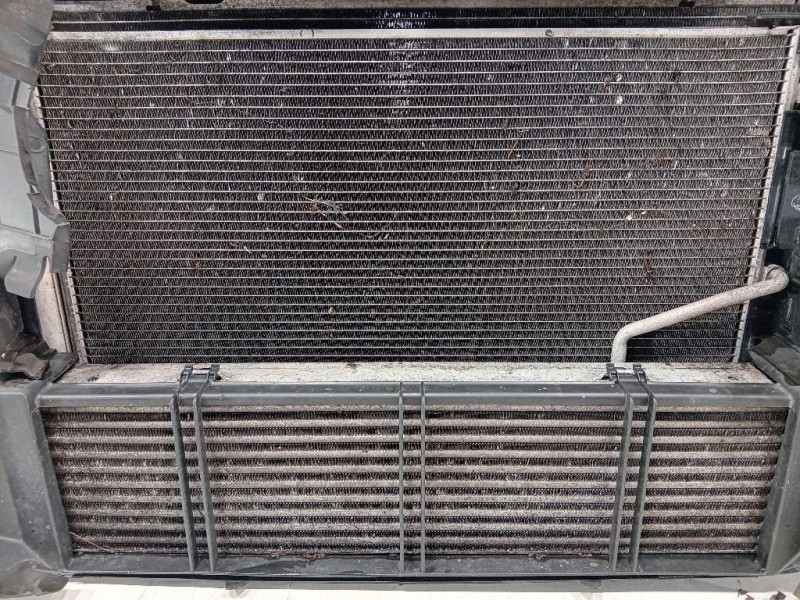 KIT Radiatori 3136613436 Mercedes Classe E W212 2013