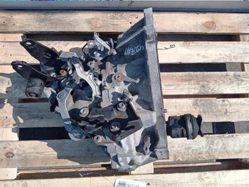 Cambio 303000D310 Toyota Yaris IV 2014