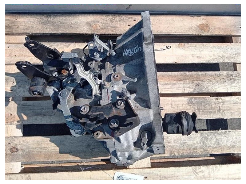 Cambio 303000D310 Toyota Yaris IV 2014