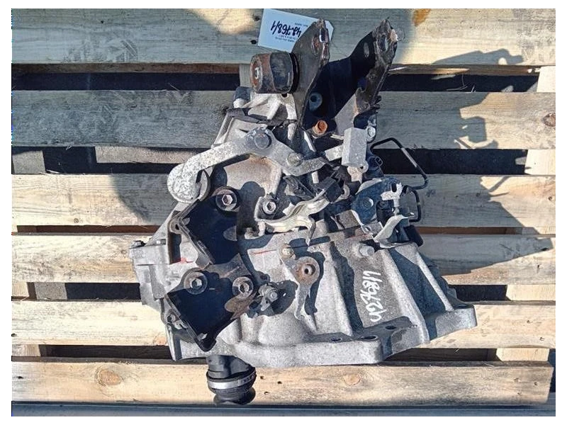 Cambio 303000D310 Toyota Yaris IV 2014