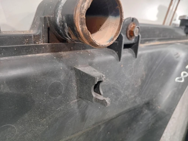 KIT Radiatori KIT RADIATORI Mitsubishi Pajero III 2000