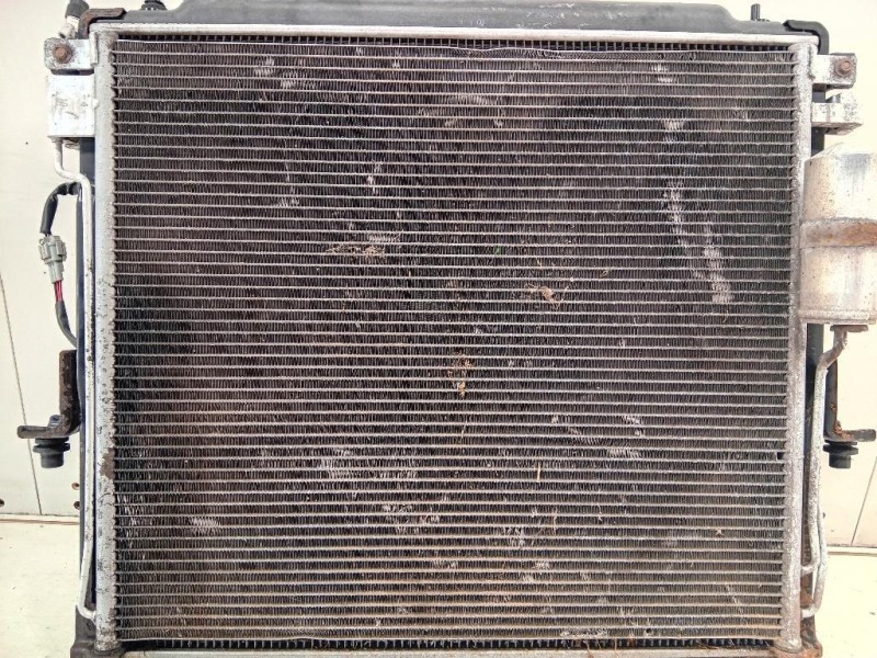 KIT Radiatori 92120EB400 Nissan Navara 2005