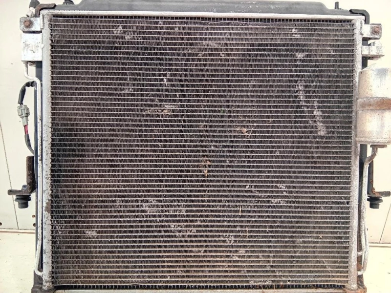 KIT Radiatori 92120EB400 Nissan Navara 2005