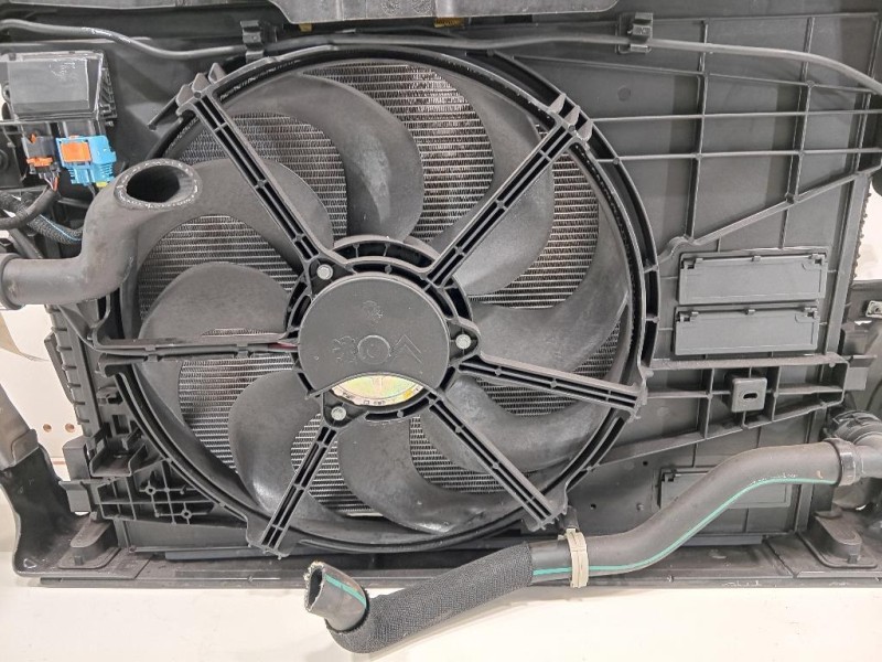 KIT Radiatori 19995YY0591EP 98166039 9677147480 Peugeot 308 II SW 2017