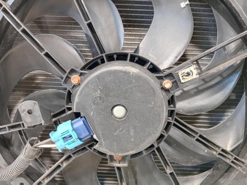 KIT Radiatori 921006843R Renault CLIO IV 2013