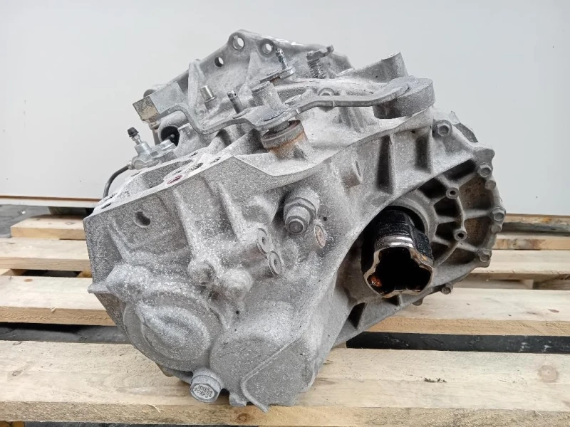 Cambio 303000D311 6 MARCE MANUALE Toyota Yaris IV 2014