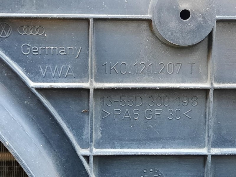 KIT Radiatori 1K0 121 251 F RIVESTIMENTO FRONTALE A Volkswagen GOLF VI 2009