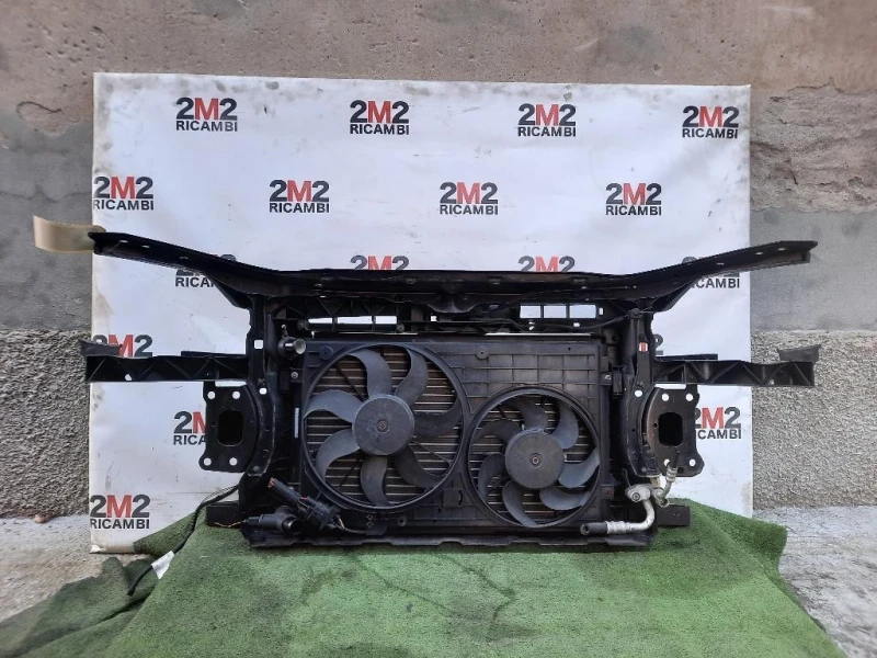 KIT Radiatori 1K0 121 251 F RIVESTIMENTO FRONTALE A Volkswagen GOLF VI 2009